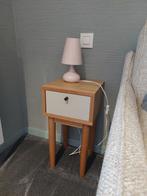 Mooi nachtkastje in eik natuur - Nieuwstaat !, Huis en Inrichting, Slaapkamer | Nachtkastjes, Ophalen, Minder dan 45 cm, 55 tot 70 cm