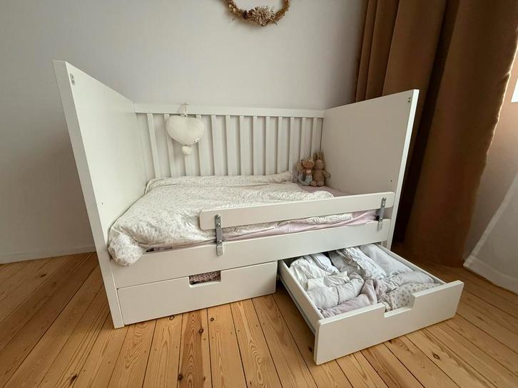Lit bebe ikea Stuva excellent etat, Kinderen en Baby's, Kinderkamer | Bedden, Gebruikt, Matras, Ophalen