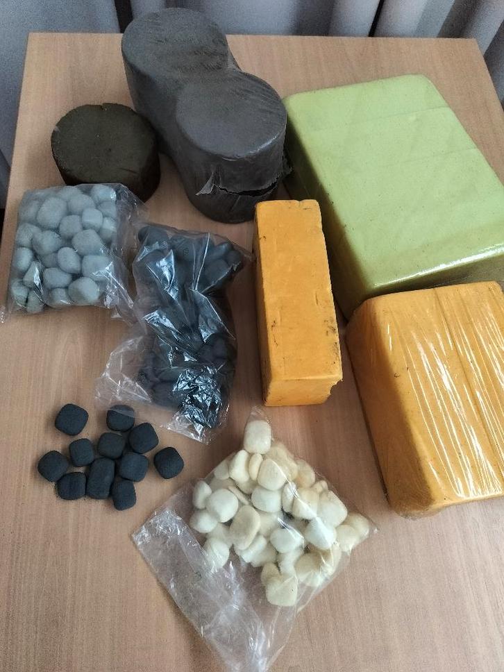 Oasis + steekschuim, Hobby en Vrije tijd, Knutselen, Nieuw, Materiaal, Ophalen