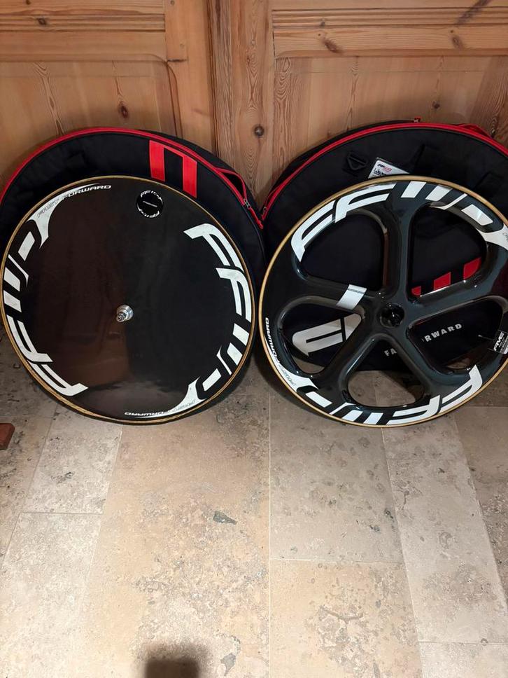 FFWD piste wielen volwiel + vijfspaak, Sport en Fitness, Wielrennen, Zo goed als nieuw, Overige typen, Ophalen