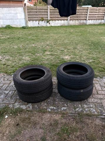 4 banden goede staat beschikbaar voor biedingen