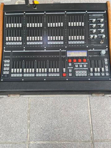 MA lightcommander 24/6 lichttafel beschikbaar voor biedingen