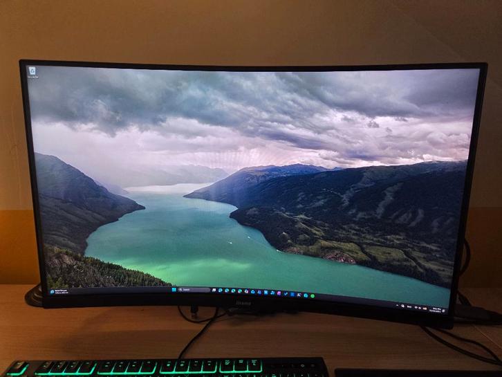 iiyama G-Master 31,5" monitor, Computers en Software, Monitoren, Zo goed als nieuw, 101 t/m 150 Hz, DisplayPort, HDMI, Gaming