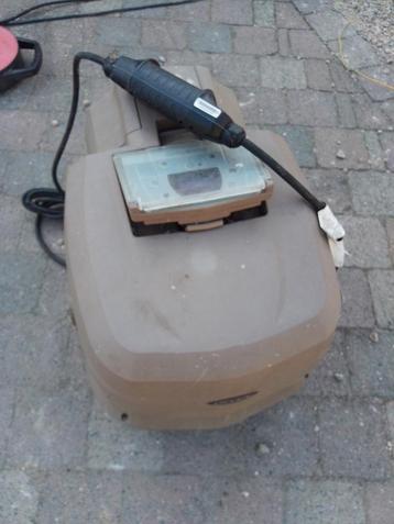 Jacuzzi pomp beschikbaar voor biedingen