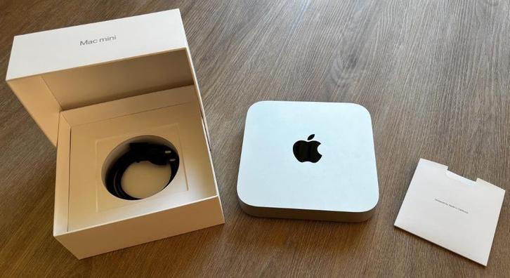Apple Mac Mini M1 - 16GB - 2TB / Mac Mini Stand Hub 1TB, Computers en Software, Apple Desktops, Zo goed als nieuw, Mac Mini, SSD