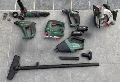 Bosch boorschroevendraaier en zaaggereedschapsset, Doe-het-zelf en Bouw, Gereedschap | Handgereedschap, Gebruikt, Ophalen of Verzenden