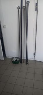 Rideaux rouges à suspendre en fer noir, Enlèvement, Noir