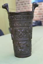 Seau à eau bénite en bronze IXXè siècle, Bronze, Enlèvement ou Envoi