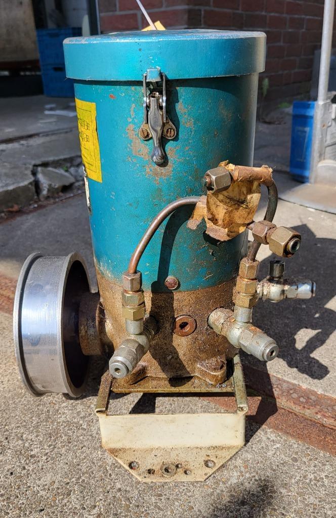 Smeerautomaat type V R MDB Rotterdam, Watersport en Boten, Bootonderdelen, Gebruikt, Motor en Techniek, Motorboot, Ophalen