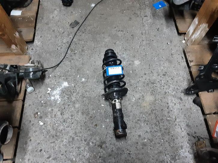 AMORTISSEUR OU ABSORBEUR DE CHOC AVANT GAUCHE Lupo (6X1), Autos : Pièces & Accessoires, Suspension & Châssis, Volkswagen, Utilisé