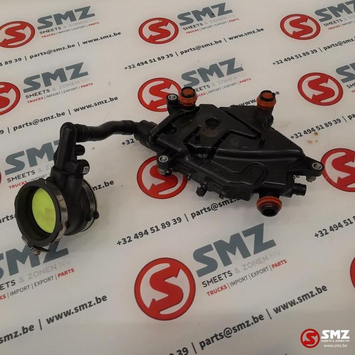 Occ olieafscheider links AMG C63S Mercedes, Auto-onderdelen, Motor en Toebehoren, Gebruikt