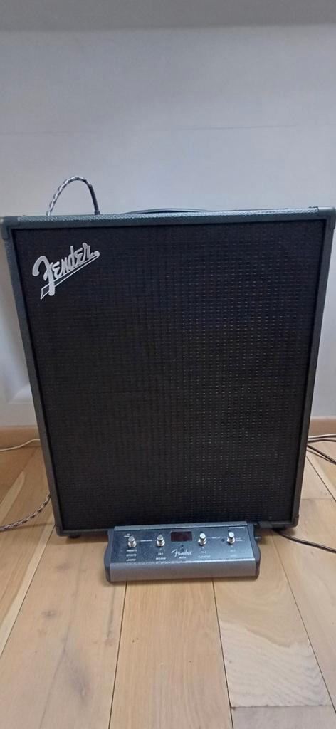 Fender stage 800 bass gitaar versterker + pedalen, Muziek en Instrumenten, Versterkers | Bas en Gitaar, Zo goed als nieuw, Gitaar