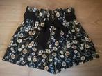 Monnalisa short, Kinderen en Baby's, Broek, Meisje, Ophalen of Verzenden, Zo goed als nieuw