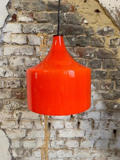 Suspension vintage en verre opalin orange, 1970s, Maison & Meubles, Lampes | Suspensions, Utilisé, Moins de 50 cm, Verre, Enlèvement