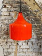 Vintage oranje hanglamp van opaline glas, jaren 70, Minder dan 50 cm, Glas, Gebruikt, Vintage