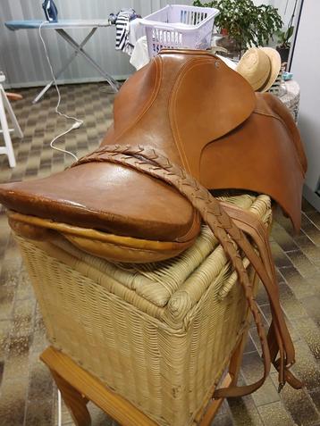 Paardenzadel  en toom - nooit gebruikt. beschikbaar voor biedingen