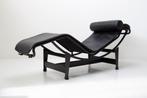Cassina LC4 Chaise Longue By Le Corbusier and Charlotte Perr, Ophalen of Verzenden, Zo goed als nieuw, Metaal, Bauhaus