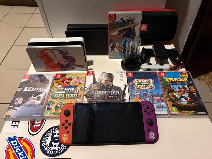 Nintendo Switch Oled Pokemon Limited Edition, Games en Spelcomputers, Spelcomputers | Nintendo Switch, Zo goed als nieuw, Switch OLED