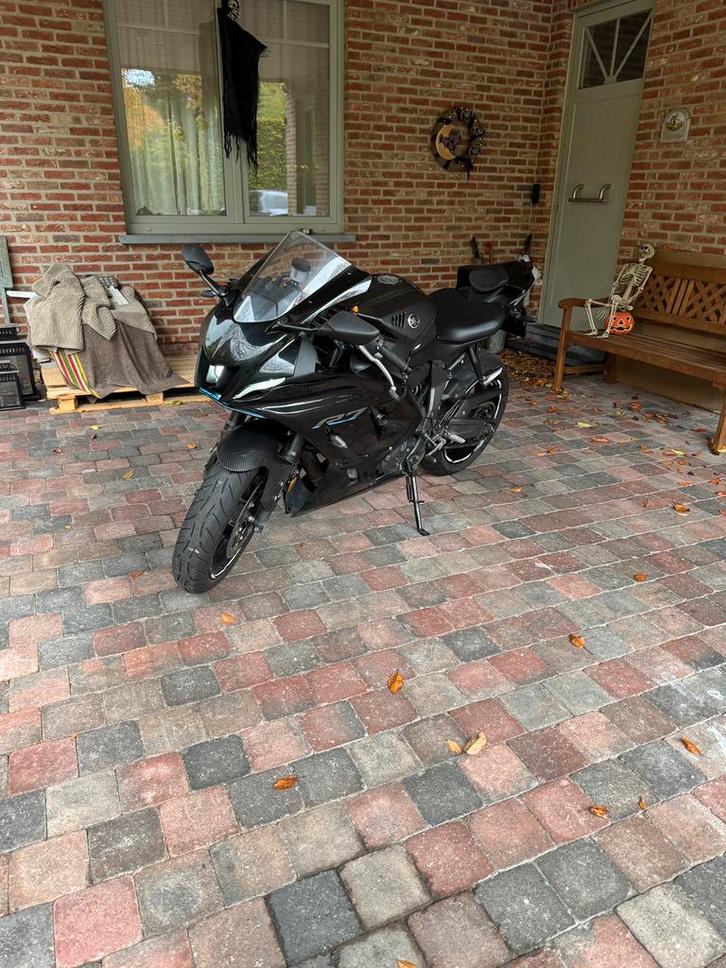 R7, Motoren, Motoren | Yamaha, Particulier, Sport, 12 t/m 35 kW, 2 cilinders, Minimaal motorrijbewijs A2, Quickshifter, Ophalen