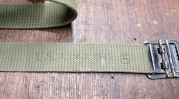 Amerikaanse militaire riem uit de Tweede Wereldoorlog  beschikbaar voor biedingen