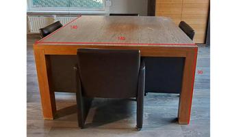 eettafel beschikbaar voor biedingen