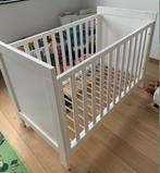 Lit bébé Bopita + 2 matelas + 2 couettes + 3 housses de coue, Kinderen en Baby's, Babywiegjes en Ledikanten, Ophalen, Gebruikt