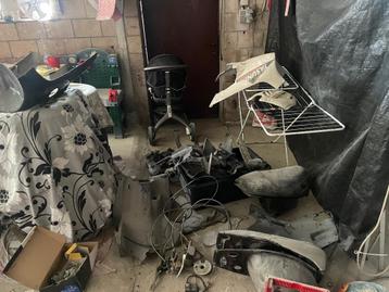 Yamaha aerox en bèta ark onderdelen alles 1 lot  beschikbaar voor biedingen