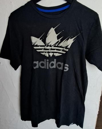 T-shirt Adidas Maat S beschikbaar voor biedingen