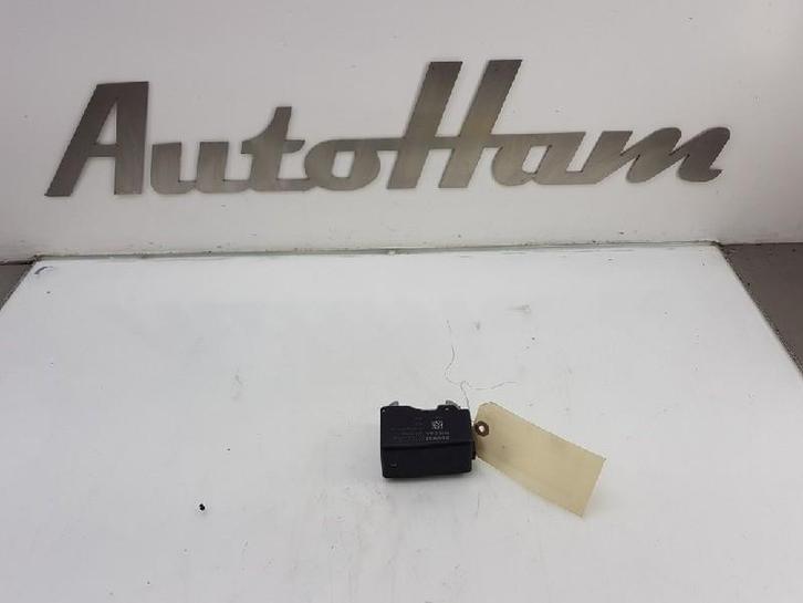 CONTACTSLOT ELECTR. Kadjar (RFEH) (|487004553R|3468210105|), Auto-onderdelen, Overige Auto-onderdelen, Renault, Gebruikt