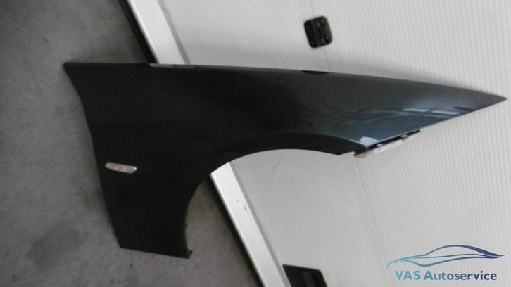 voorscherm  BMW 3-serie E90-91  rechts, Auto-onderdelen, Carrosserie, Spatbord, BMW, Gebruikt, Ophalen