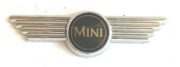 Motorkap / kofferbadge origineel groen Classic Mini. beschikbaar voor biedingen