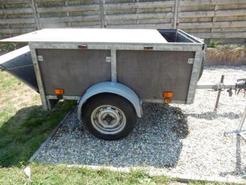 nr.227 - Gesloten aanhangwagen beschikbaar voor biedingen