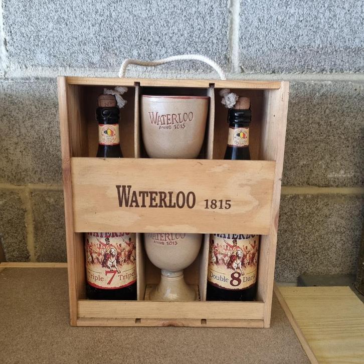 Coffret en bois Waterloo 1815, Verzamelen, Biermerken, Gebruikt, Flesje(s), Overige merken, Ophalen of Verzenden