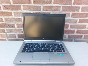 HP 14 inch i7 laptop met windows 11, SSD, azerty, 8GB ram beschikbaar voor biedingen