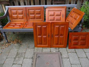 Kastdeurtjes, prijs per set van 2 beschikbaar voor biedingen