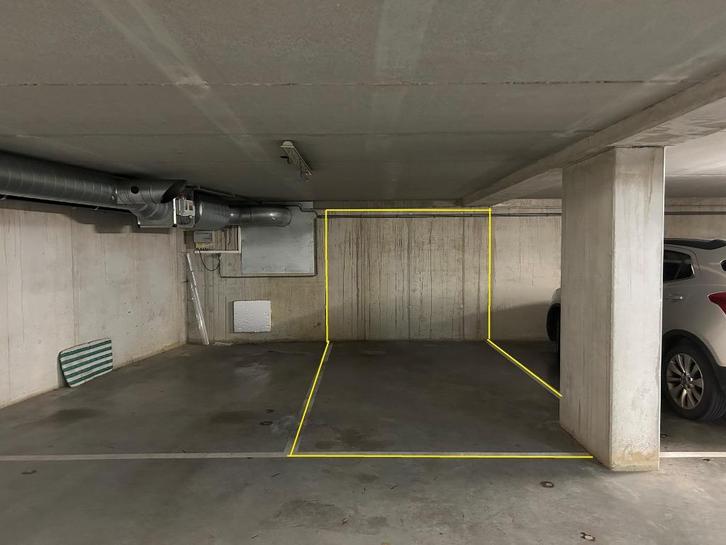 Autostaanplaats te huur, Auto diversen, Autostaanplaatsen en Garages