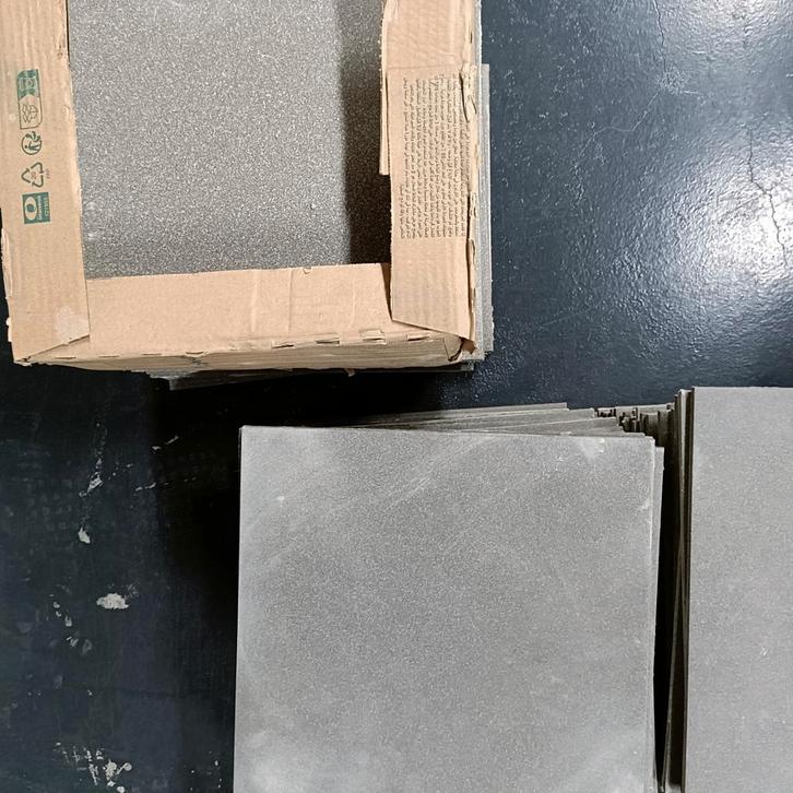 Grijze tegel 30x30, Doe-het-zelf en Bouw, Tegels, Gebruikt, Vloertegels, Keramiek, Ophalen