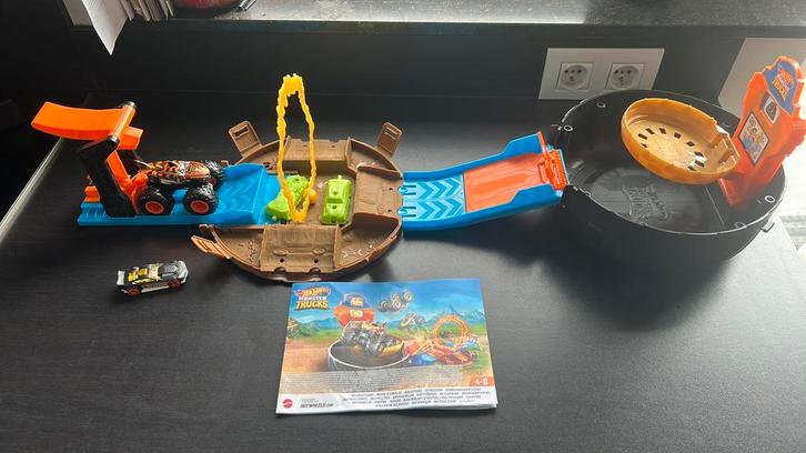 Hotwheel monstertruck parcours, Kinderen en Baby's, Speelgoed | Racebanen, Gebruikt, Racebaan, Handmatig, Hot Wheels, Ophalen