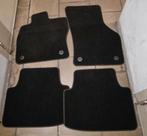 Originele vloermatten met vloerbedekking VW Passat B8/B8.5 (, Ophalen, Zo goed als nieuw