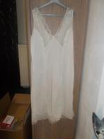 30A : Chemise de nuit/nuisette satinée blanc taille 42 - 44, Pazza Italia, Verzenden, Nieuw, Maat 42/44 (L)
