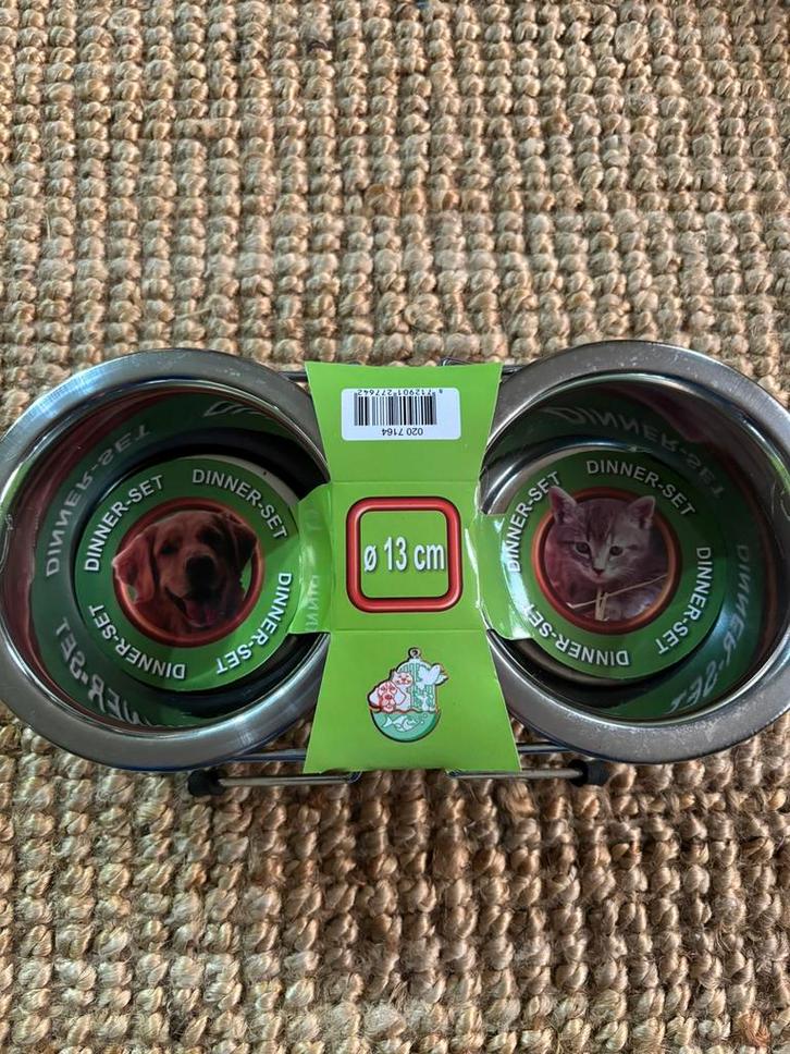 Boon dinner-set, inclusief 2 RVS bakken Ø 13 cm NIEUW, Dieren en Toebehoren, Hondenvoerbakken en Drinkbakken, Nieuw, Ophalen of Verzenden