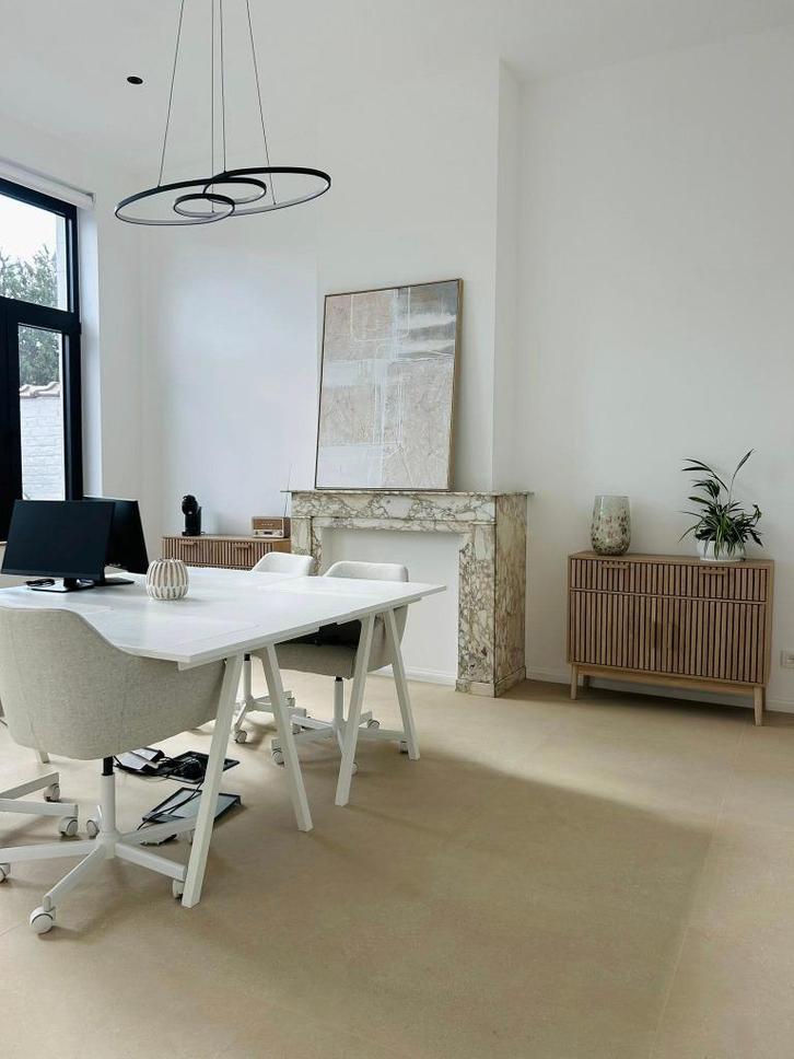 Salle de reunion, Zakelijke goederen, Kantoor en Winkelinrichting | Kantoormeubilair en Inrichting, Overige typen, Receptie of Entree