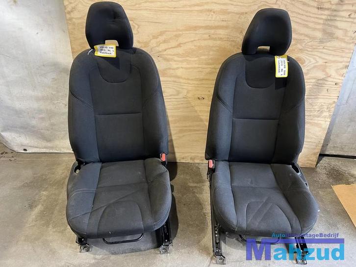 VOLVO V40 ZWART hatchback interieur 2012-2019, Auto-onderdelen, Interieur en Bekleding, Volvo, Gebruikt