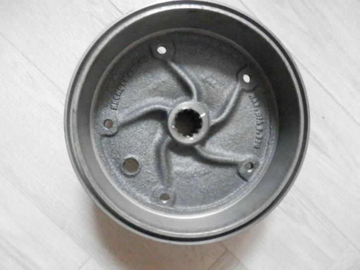 Tambour de frein arrière VW Bus T2 jusqu'en 1970, Autos : Pièces & Accessoires, Freins & Transmission, Pièces Oldtimer ou Ancêtre