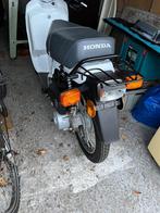 Honda scoopy nieuwstaat, Fietsen en Brommers, Ophalen