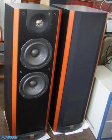 JBL L60, 24kg, gereviseerd, TOP geluid beschikbaar voor biedingen