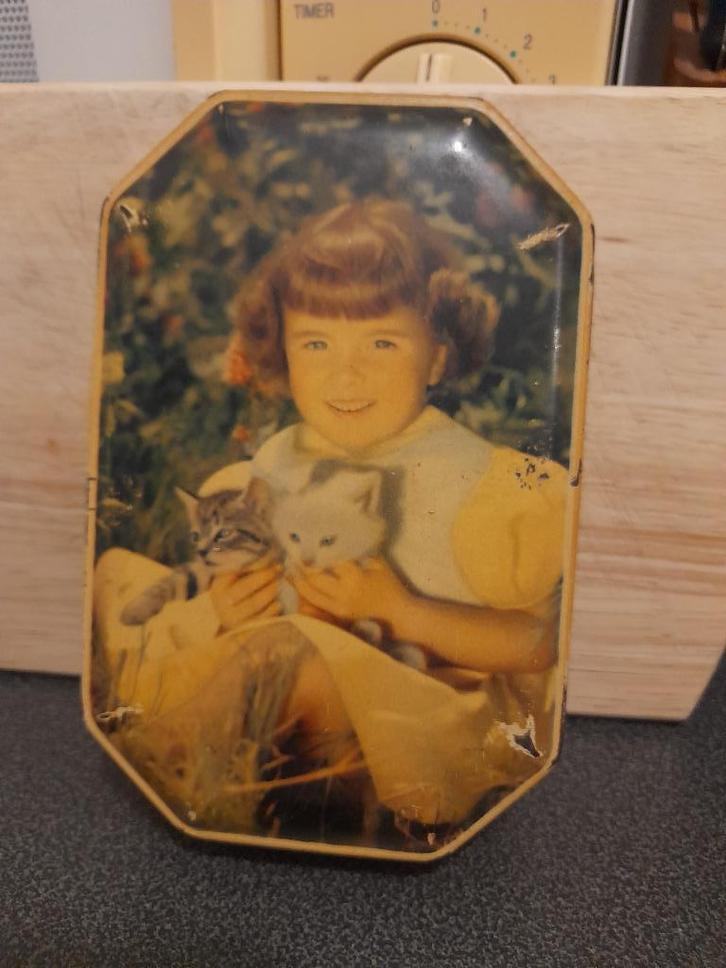 oude blikken doos, William's toffee's, katjes, Verzamelen, Blikken, Gebruikt, Overige, Overige merken, Ophalen