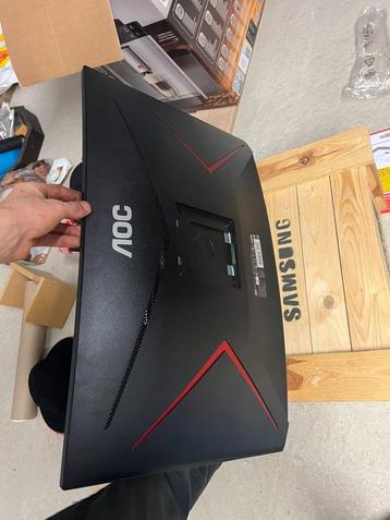 aoc curved game scherm gebarsten beschikbaar voor biedingen