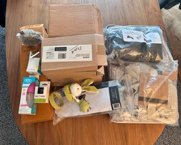 Overtrek/bed/handschoen/laken/dekbed/dekbed/decor/mand/fles beschikbaar voor biedingen