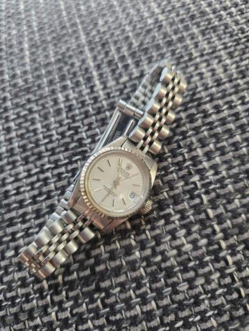 Oude dames Rolex € 100 euro
Oyster perpetual
Datejust beschikbaar voor biedingen